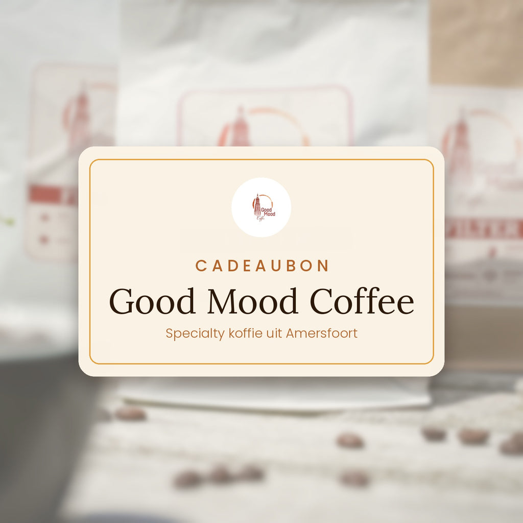 Cadeaubon van Good Mood Coffee met koffiebonen en zakken koffie op de achtergrond